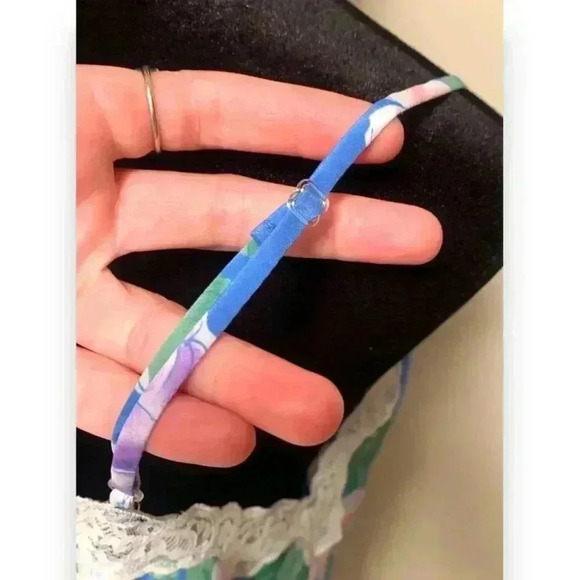 Vintage Victoria's Secret 80's/90's Gold Label Deep V Lace Floral Slip Dress - Picture 4 of 16